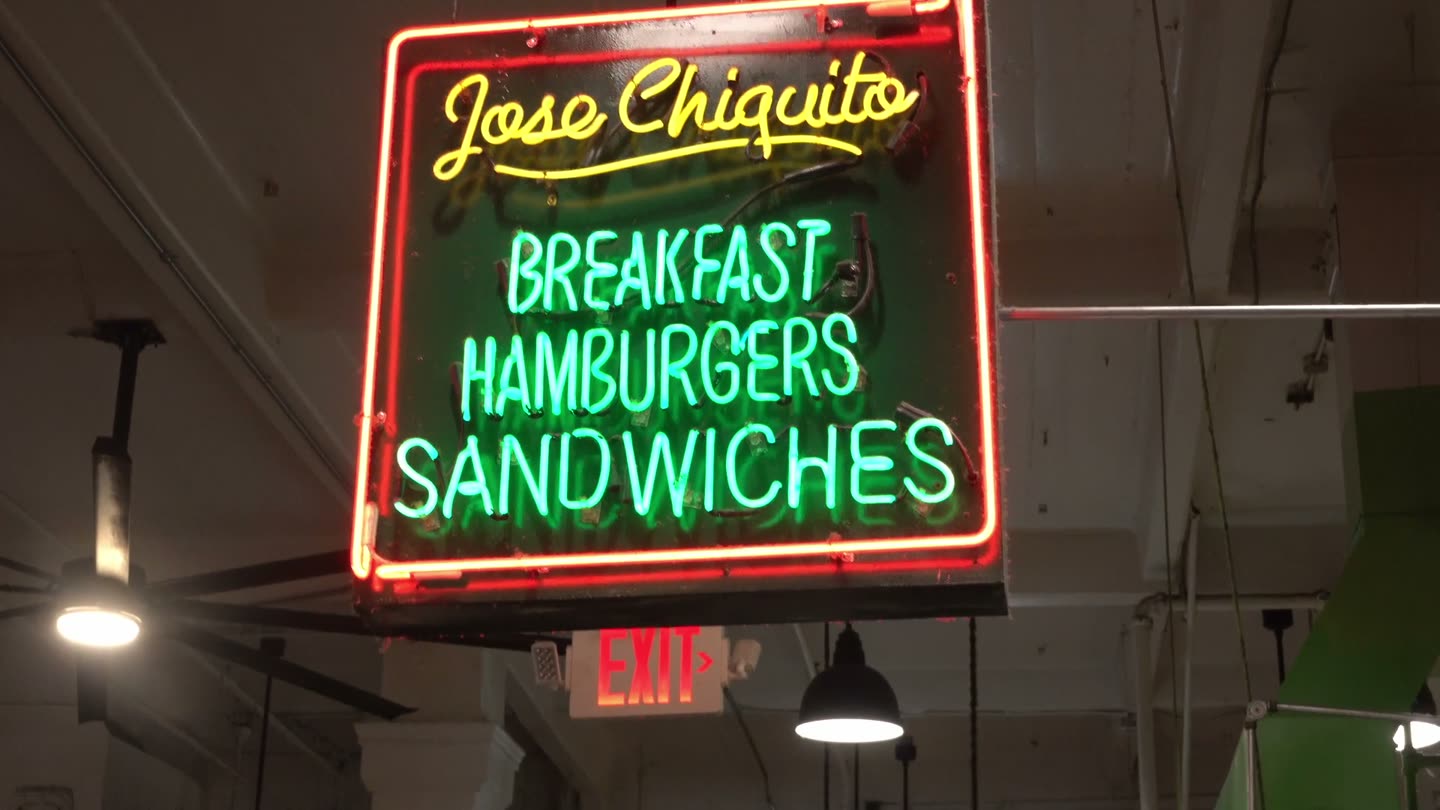 Jose Chiquito neon sign reading Breakfast, Hamburgers, Sandwiches
