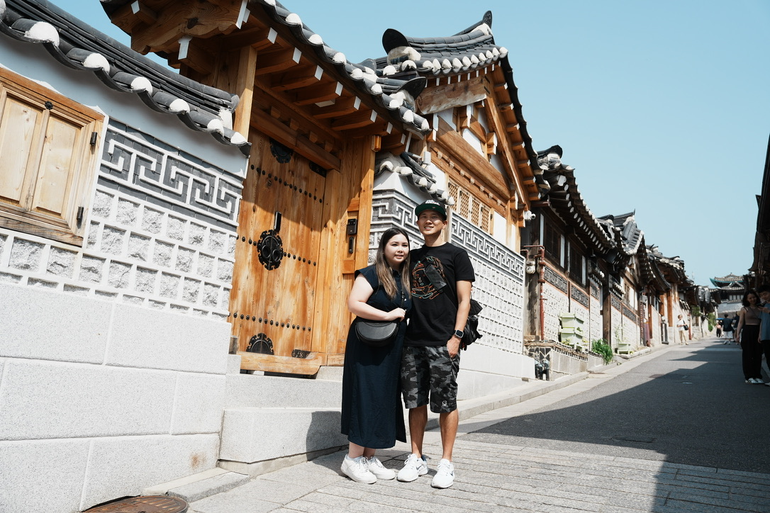 Peter and Lisa in Seoul